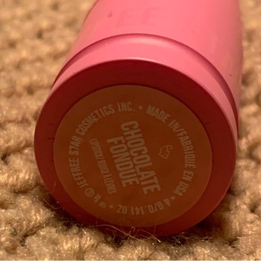 Jeffree Star Velvet Trap Lipstick in *Chocolate Fondue* NIB